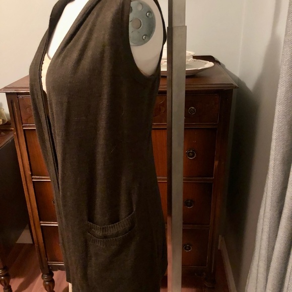 Olive green Cynthia Rowley hooded sweater vest. Size XS. Excellent condition. - Picture 3 of 5